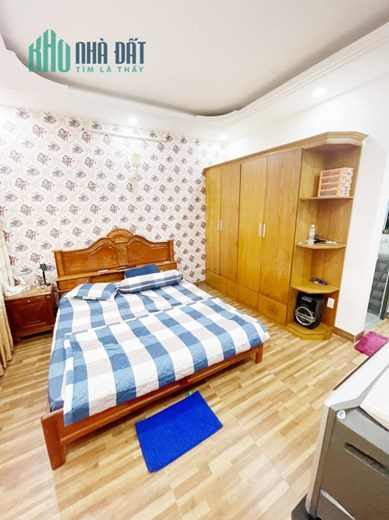 NHÀ MỚI ĐẸP VÀO Ở NGAY - XE HƠI NGỦ TRONG NHÀ - 55M2 - 5 TẦNG - SỔ VUÔNG A4 - TẶNG TOÀN BỘ NỘI THẤT