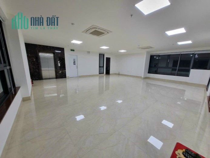 VIP !! Cho thuê tòa VP 130mx9T thông sàn thang máy Cầu Giấy 150 tr có giảm MỚI TINH 0969040000