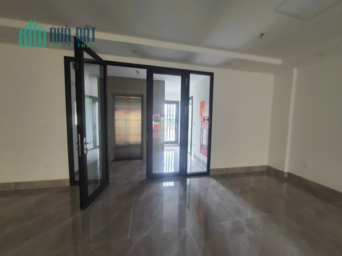 VIP !! Cho thuê tòa VP 130mx9T thông sàn thang máy Cầu Giấy 150 tr có giảm MỚI TINH 0969040000
