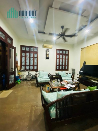 Bán Biệt Thự Mini Xã Đàn 120m2, 3 Tầng, MT 12m, giá 18 Tỷ