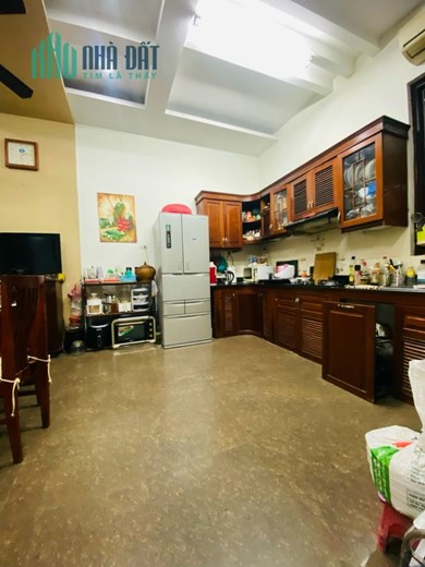 Bán Biệt Thự Mini Xã Đàn 120m2, 3 Tầng, MT 12m, giá 18 Tỷ