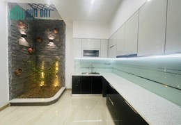 Bán nhà mới tinh mặt đường Khúc Thừa Dụ, 72m 4 tầng GIÁ 6.5 tỉ Thang Máy xịn sò