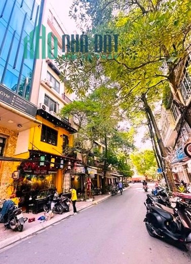 (Hiếm, mặt ngõ, mặt tiền 6m) Bán nhà Nguyên Hồng. 69m2, 4T