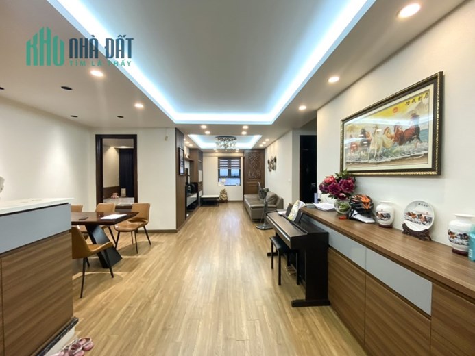 Bán nhà phố Tây Sơn, mặt ngõ thông, rộng, ở vip, Kd,  70m, 4 PN, 7.5 tỷ