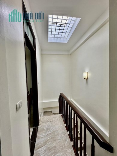 ĐỪNG BỎ LỠ🌟 Khương Hạ, 5 tầng, mới đẹp, 40m ra ô tô, bán 4.49 tỷ