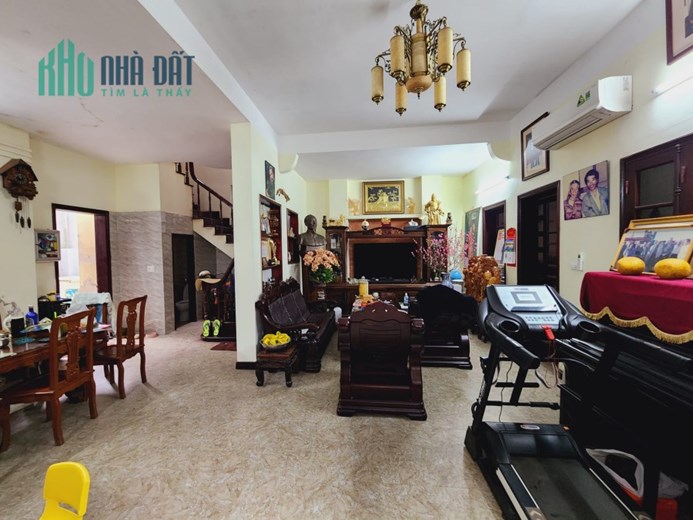 Bán nhà phố Nguyễn Lương Bằng, mặt ngõ thông, rộng, ở vip, Kd,  70m, 4 PN, 7.5 tỷ