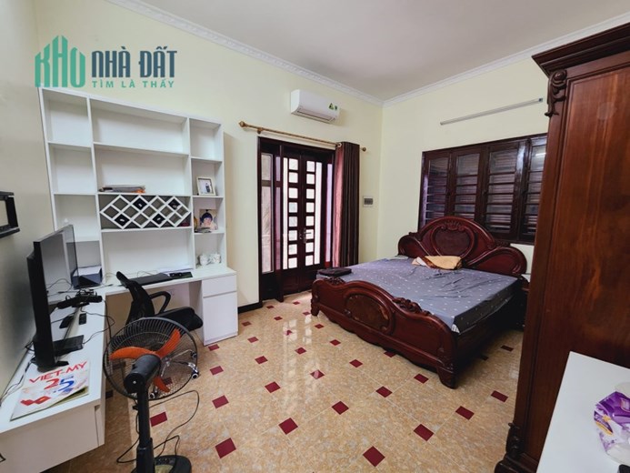 Bán nhà phố Nguyễn Lương Bằng, mặt ngõ thông, rộng, ở vip, Kd,  70m, 4 PN, 7.5 tỷ