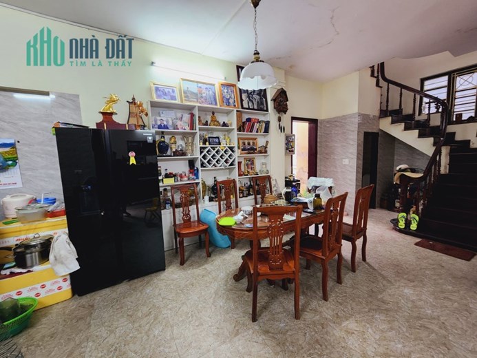 Bán nhà phố Nguyễn Lương Bằng, mặt ngõ thông, rộng, ở vip, Kd,  70m, 4 PN, 7.5 tỷ