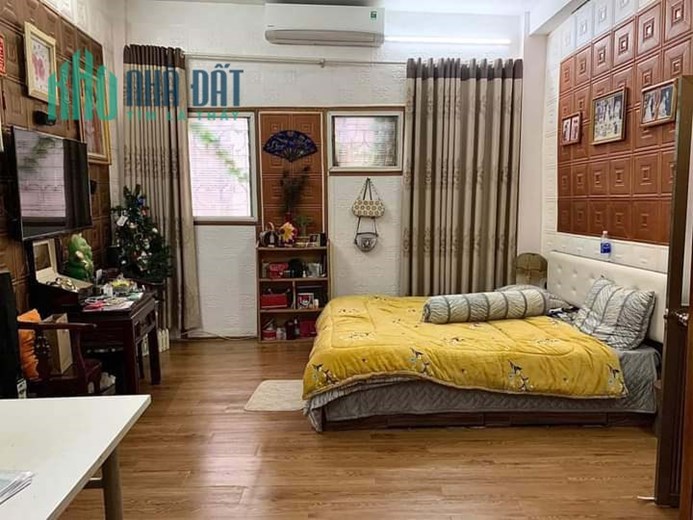 Bán Nhà Mặt Ngõ Văn Hương70m2 x 4 tầng 4 phòng ngủ đầy đủ công năng, nội thất sang xịn, ở sướng