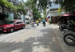 NHÀ 4 TẦNG, 7.5X12M, LÊ VĂN LƯƠNG,GẦN QUẬN 7,  ĐƯỜNG 8M, Ô TÔ 7 CHỖ QUAY ĐẦU VÀO NHÀ. 5.5 TỶ TL