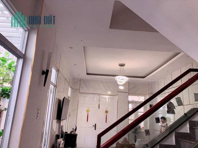 NHÀ 4 TẦNG, 7.5X12M, LÊ VĂN LƯƠNG,GẦN QUẬN 7,  ĐƯỜNG 8M, Ô TÔ 7 CHỖ QUAY ĐẦU VÀO NHÀ. 5.5 TỶ TL