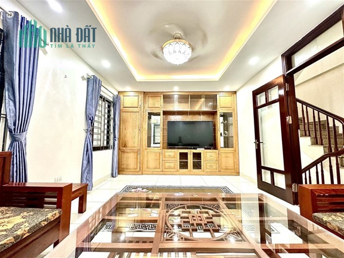 Bán nhanh nhà Khương Hạ 36M 5T 4.5 tỷ - tặng full nội thất - ô tô