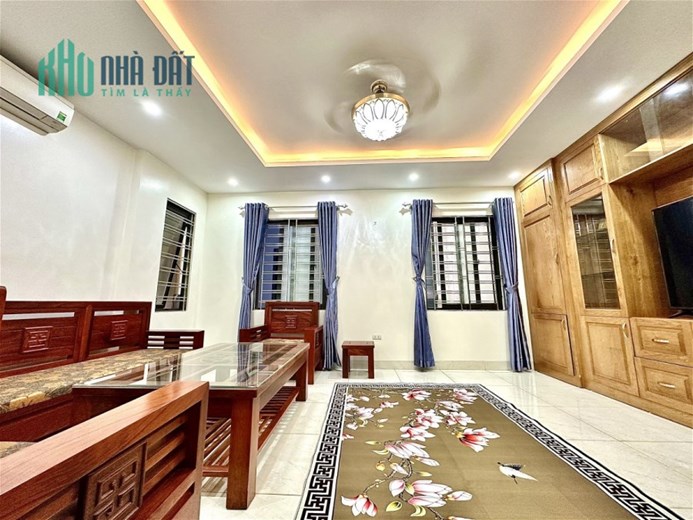 Bán nhanh nhà Khương Hạ 36M 5T 4.5 tỷ - tặng full nội thất - ô tô