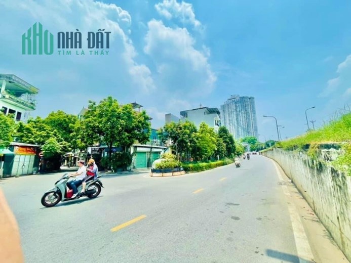 NHÀ ĐẸP NGỌC THỤY - LÔ GÓC - THOÁNG SÁNG VĨNH VIỄN - NHÀ DÂN XÂY SIÊU ĐẸP - GARA  - THANG MÁY - MẶT