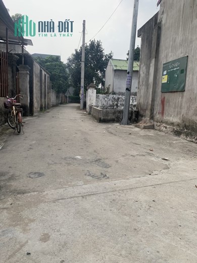 Vài trăm triệu lô 80m2 mặt tiền 5,1m. Nở hậu thu hút tài lộc. 
 trục chính liên thôn, kinh doanh