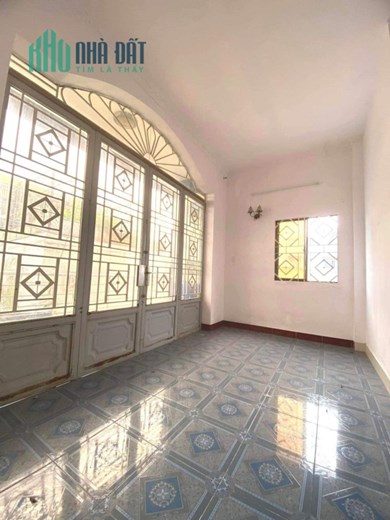 BÁN NHÀ HXH TRÁNH NGAY CHỢ PHÚ LÂM, NGAY CHỢ PHÚ LÂM, 80m2, 3 tầng,RẺ NHẤT KHU VỰC.