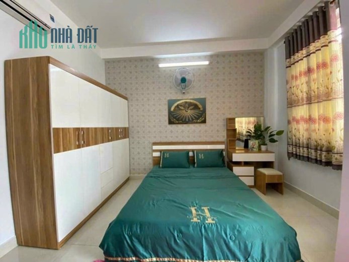 Nhà bán hẻm xe hơi Phan Huy Ích, Gò Vấp 4 tầng mới full nội thất cao cấp ngay cạnh Emart 2