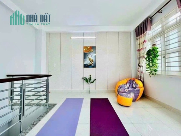 Nhà bán hẻm xe hơi Phan Huy Ích, Gò Vấp 4 tầng mới full nội thất cao cấp ngay cạnh Emart 2