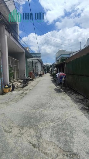 Bán gấp nhà đường Số 6 Linh Tây Thủ Đức, 50m2, giá chỉ hơn 3 tỷ.