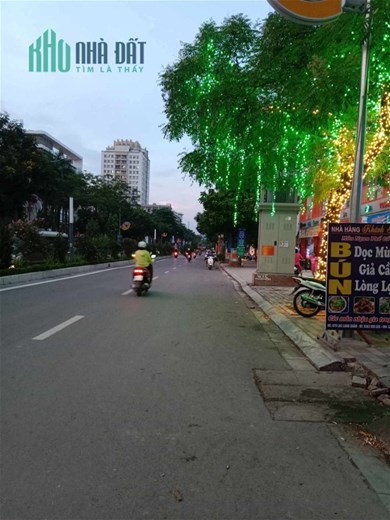 Bán Nhà Phố Lạc Long Quân Quận Tây Hồ. 148m Mặt Tiền 6,3m Nhỉnh 18 Tỷ. Cam Kết Ảnh Thật Mô Tả Chính