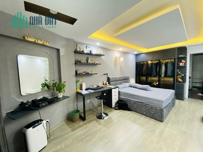 CHỈ 3.9 TỶ DUY NHẤT CĂN PHÂN LÔ Ô TÔ TRÁNH, KINH DOANH KHỦNG TẠI THANH XUÂN