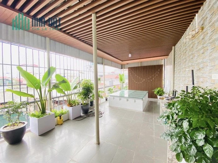 CHỈ 3.9 TỶ DUY NHẤT CĂN PHÂN LÔ Ô TÔ TRÁNH, KINH DOANH KHỦNG TẠI THANH XUÂN