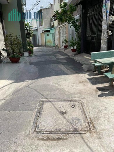 Bán nhà SỔ HỒNG đường Trường Chinh, diện tích 62.5m2 chỉ nhỉnh 3 tỷ.