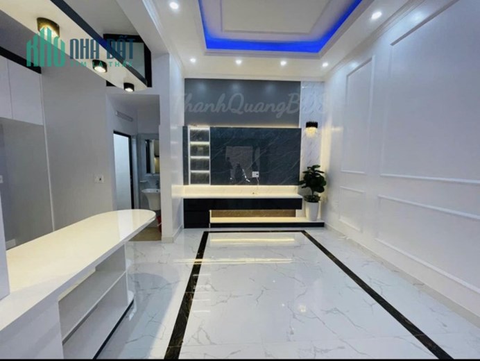 Bán nhà Phạm Văn Đồng, 40m2 5 tầng, 4 phòng ngủ, full nội thất, giá chỉ 5 tỷ
