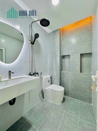 Bán nhà hẻm xe hơi Dương Quảng Hàm, Gò Vấp 3 tầng 3PN hoàn công đầy đủ thuận tiện cho thuê