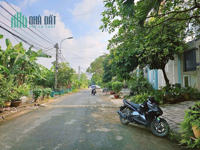 Nhà 3 tầng hoàn công, 90m², khu dân trí cao đường số 2 Hiệp Bình Chánh