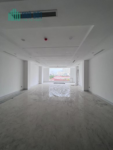TUYỆT !! Cho thuê tòa văn phòng Nguyễn Khang 100mx8T thang máy thông sàn CG hơn 50 tr
