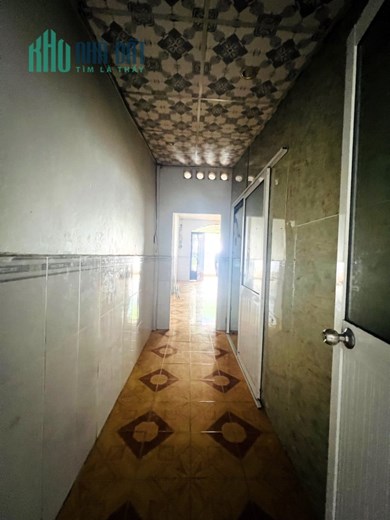 Cho thuê nhà nguyên căn 2pn có sân để xe hơi đường 9 Linh Chiểu