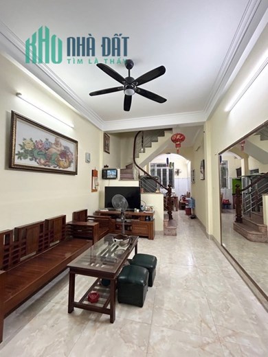 LÊ TRỌNG TẤN, Ô TÔ, NGON BỔ RẺ

42m x 4,5 tầng, nhỉnh 6 tỷ