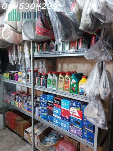 Bận việc nên nghỉ bán cần sang lại một số hàng như nhớt, phụ tùng xe máy với giá rẻ - Địa chỉ: 75c