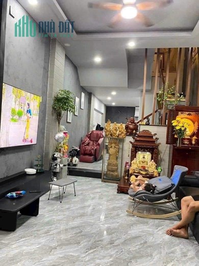 HẺM XE HƠI THÔNG TỨ TUNG SIÊU PHẨM NHÀ ĐẸP,, CHỦ THIỆN CHÍ BÁN NHANH