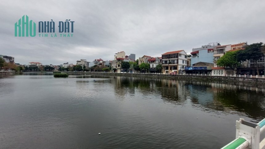 Siêu Mẫu View hồ Bồ Đề, Quanh năm thoáng mát, Hiếm nhà bán.