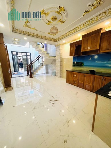 RẺ NHẤT KHU PHÂN LÔ - LÊ VĂN QUỚI - 54M2 - 5 TẦNG - 5 TỶ - CHỈ NHỈNH 6 TỶ
