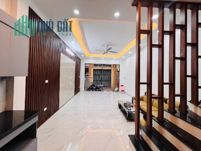 BÁN NHÀ ĐƯỜNG TÔN ĐỨC THẮNG, NHÀ 36M x 5 TẦNG MỚI ĐẸP, GIÁ CHỈ 5 TỶ XÍU