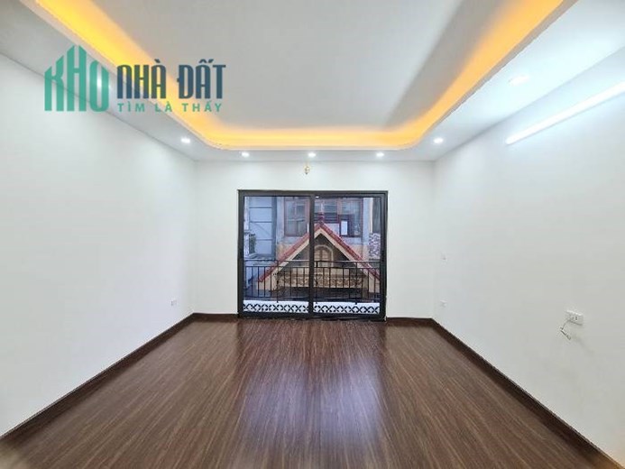 BÁN NHÀ ĐƯỜNG TÔN ĐỨC THẮNG, NHÀ 36M x 5 TẦNG MỚI ĐẸP, GIÁ CHỈ 5 TỶ XÍU