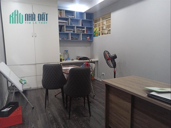 Hiếm! cần bán căn 3PN 2WC diện tích 125m2 full Nội thất giá 6.75 tỷ