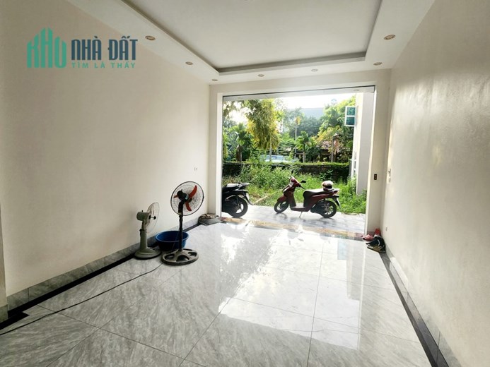 Nhà Mới Đẹp Ở Luôn-Gara Ô Tô-Thôn Nhì-Vân Nội-Đông Anh-DT 45m²-MT 3,7m-3 Tầng-Nhỉnh 2 tỷ