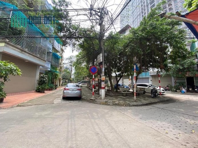 Bán đất Lĩnh Nam, Hoàng Mai, phân lô vỉa hè, kinh doanh, văn phòng 66 m2, 9 tỷ 600