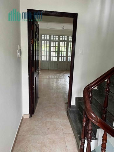 Nhà 4 tầng MT đường Hùng Vương, Quận 10