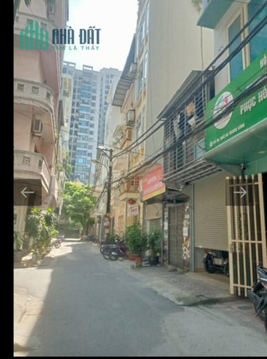 PHÂN LÔ Ô TÔ - TRUNG KÍNH - VỈA HÈ - 33M2 - NHÀ 1.5 TẦNG - THỬA VUÔNG ĐẸP - CÁCH MẶT PHỐ 40M