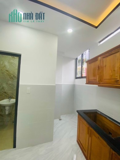 Bán lỗ nhà 3 tầng mới tinh nằm ngay mặt tiền đường Lương Đình Của P.Ngọc Hiệp.