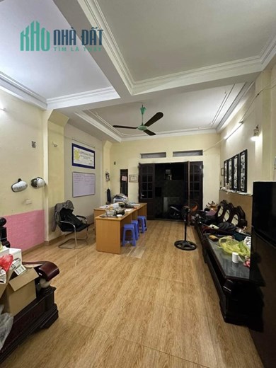 bán nhà 3 tầng, ngay ngã 3 đường Đông Ngạc - giao Thụy Phương 👉 40m2 - giá 2,45 tỷ
