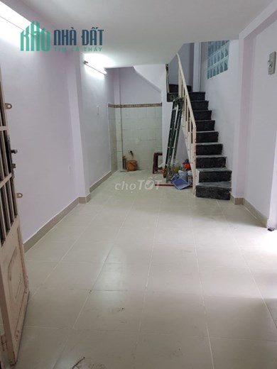 Nhà 3 tầng 3 phòng ngủ Phan Đình Phùng - 8,5 triệu
