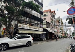 Nhà 5 tầng góc 2 MT đường Hoa Sữa - Khu ẩm thực PXL