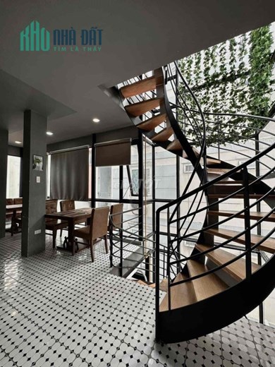Nhà 5 tầng góc 2 MT đường Hoa Sữa - Khu ẩm thực PXL