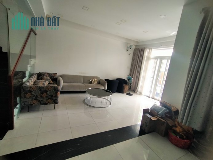 CHO THUÊ BIỆT THỰ KDC SADECO VEN SÔNG QUẬN 7